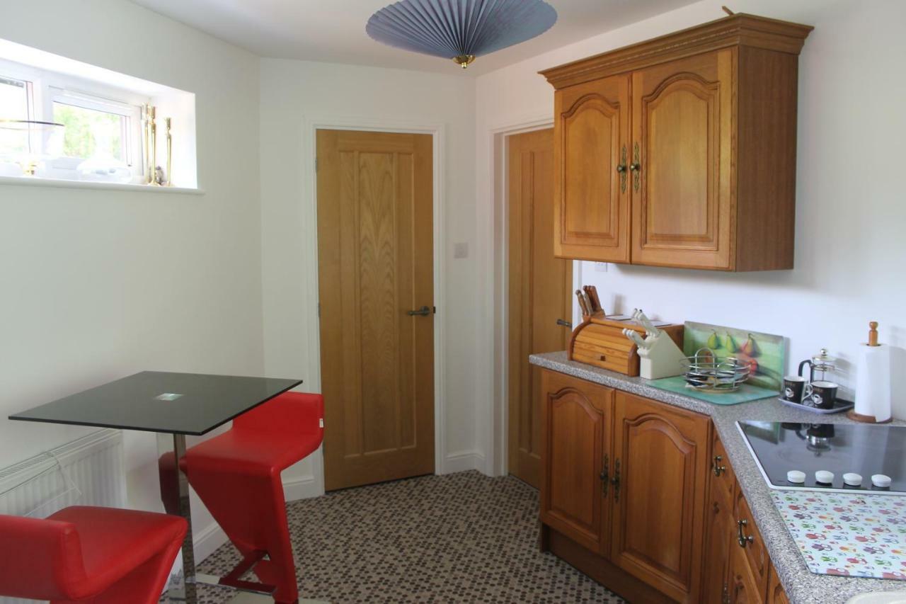 Pear Tree House Studio Ели Екстериор снимка